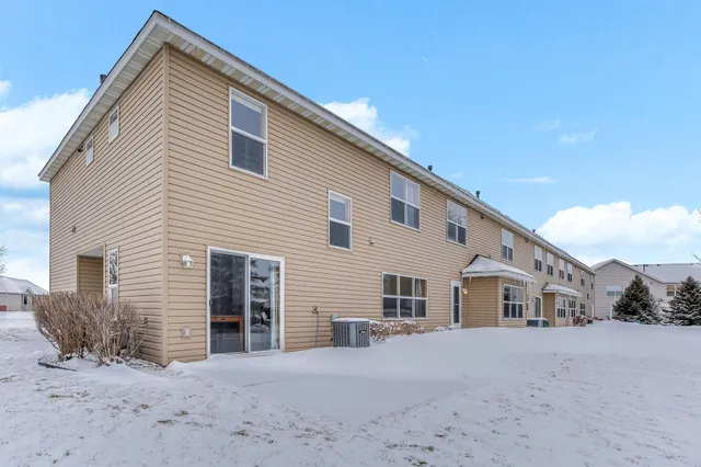 $200,000 | 10385 64th Street Northeast, Albertville, MN 55301