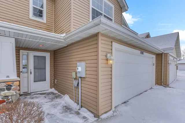 $200,000 | 10385 64th Street Northeast, Albertville, MN 55301