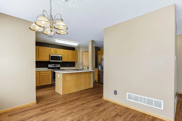 $200,000 | 10385 64th Street Northeast, Albertville, MN 55301