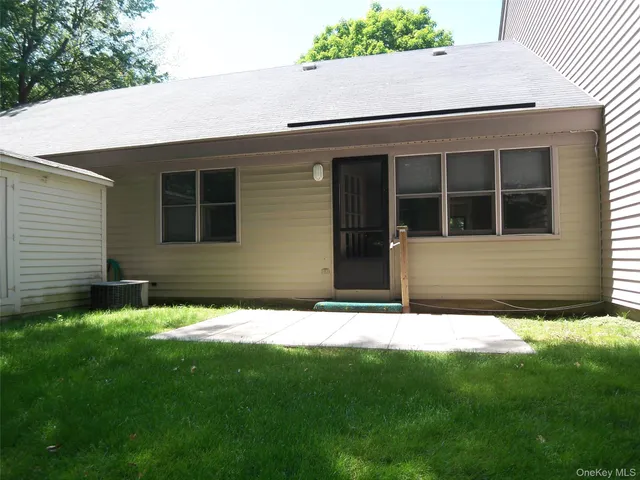 $2,600 | 180 Heritage, Unit E, Somers, NY 10589