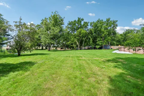 $389,999 | 2400 West Avalon Road, Janesville, WI 53546