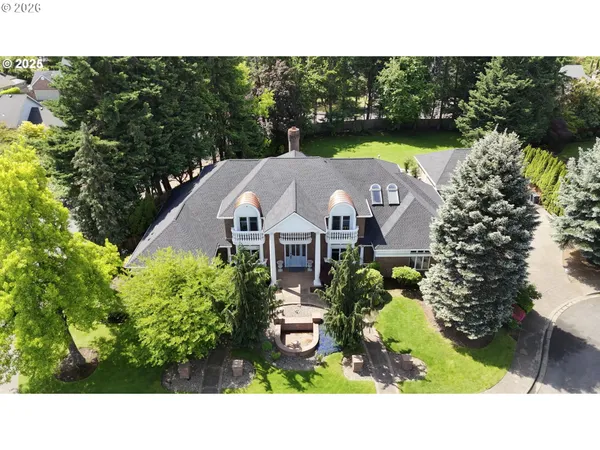 $1,700,000 | 1564 Regency Drive, Eugene, OR 97401