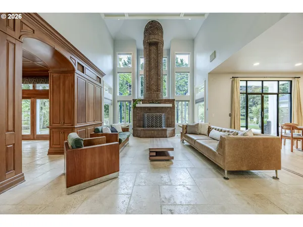 $1,700,000 | 1564 Regency Drive, Eugene, OR 97401