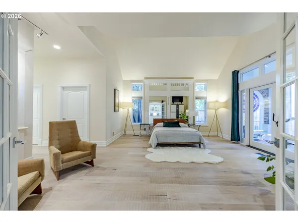 $1,700,000 | 1564 Regency Drive, Eugene, OR 97401