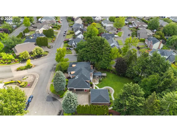 $1,700,000 | 1564 Regency Drive, Eugene, OR 97401