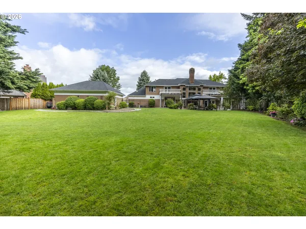 $1,700,000 | 1564 Regency Drive, Eugene, OR 97401