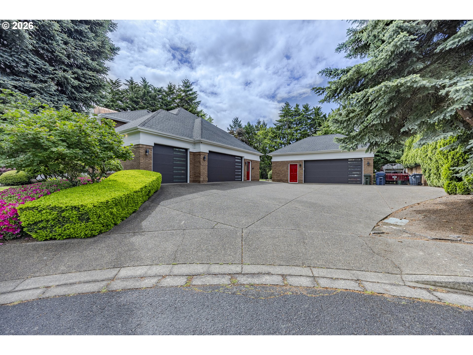 1564 Regency Drive Eugene, OR 97401 - Photo 5 of 48