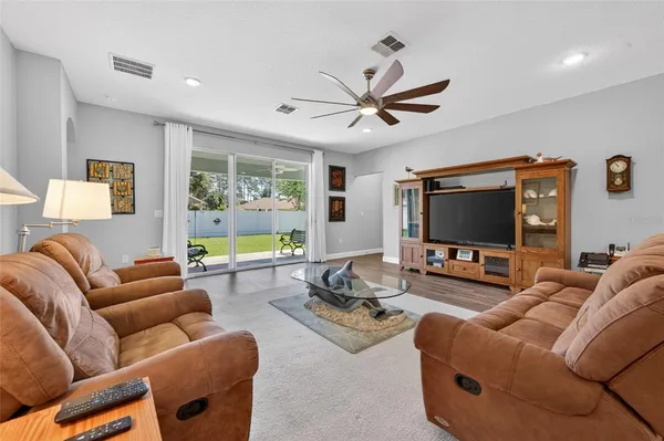 $482,900 | 17 White Haven Lane, Palm Coast, FL 32164