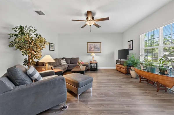 $482,900 | 17 White Haven Lane, Palm Coast, FL 32164