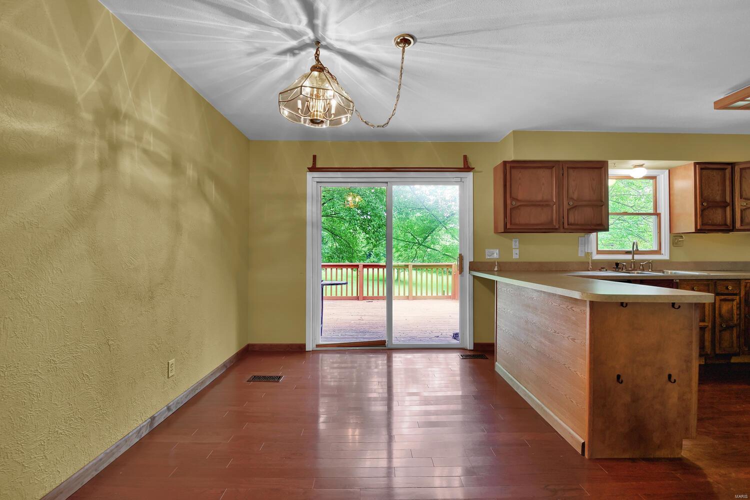 1220 Gerber Road Edwardsville, IL 62025 - Photo 9 of 41 Gallery Image 9