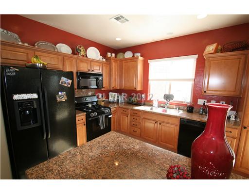 2649 Rimbaud Street Henderson, NV 89044 - Photo 8 of 15 Kitchen.
