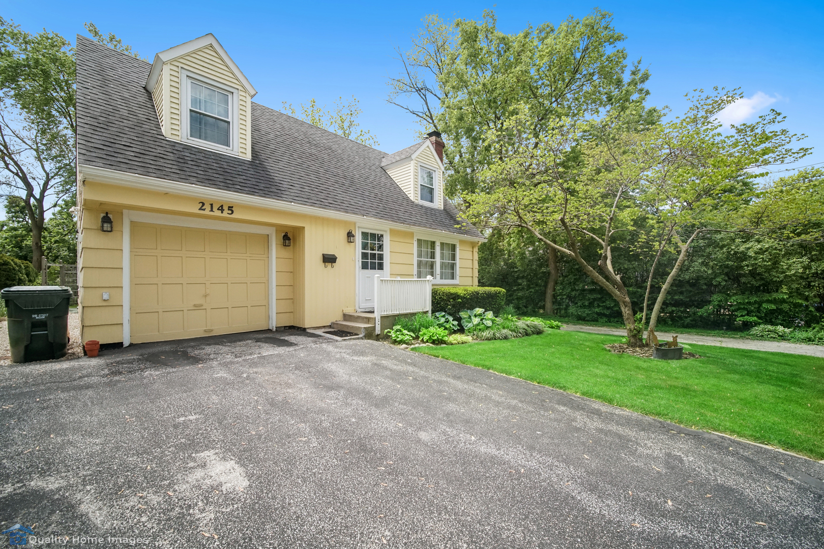 2145 Chestnut Road Homewood, IL 60430 - Photo 2 of 22