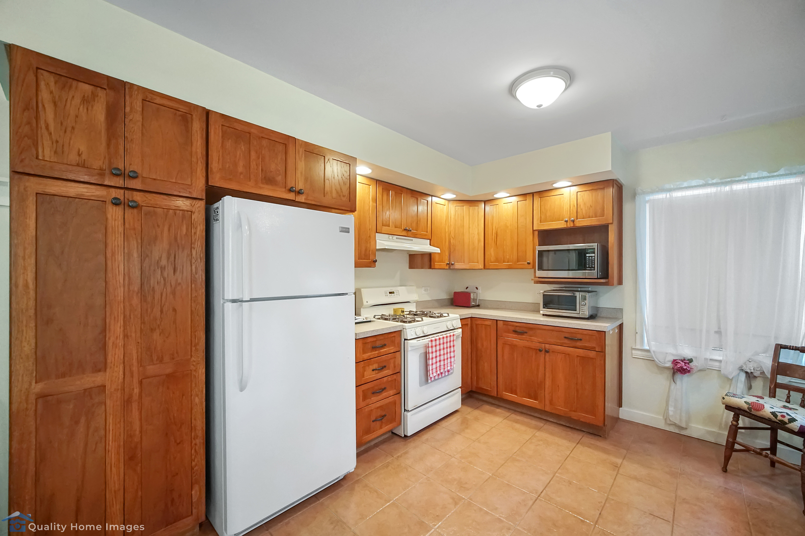 2145 Chestnut Road Homewood, IL 60430 - Photo 6 of 22