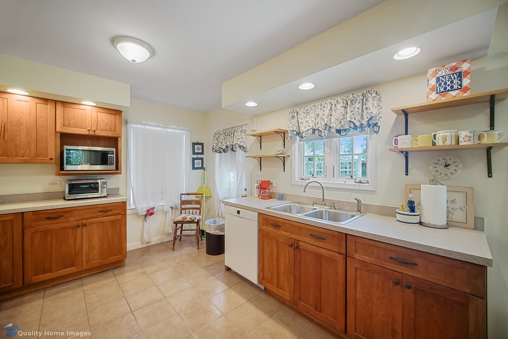 2145 Chestnut Road Homewood, IL 60430 - Photo 8 of 22