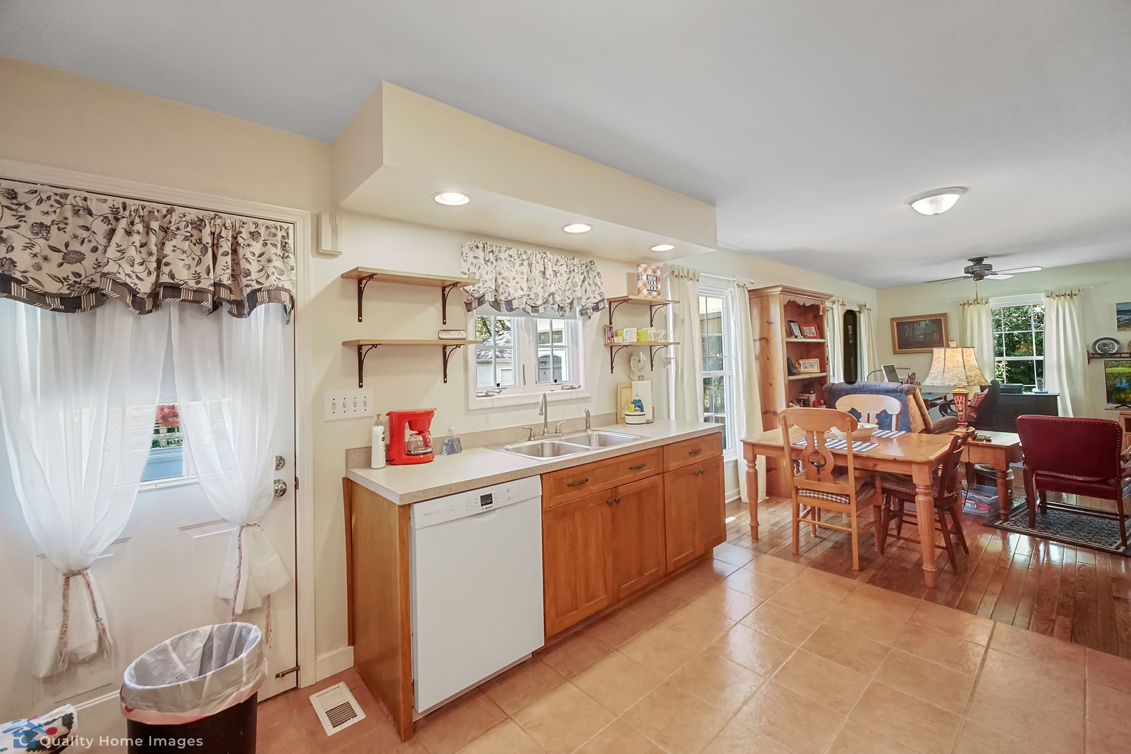2145 Chestnut Road Homewood, IL 60430 - Photo 9 of 22