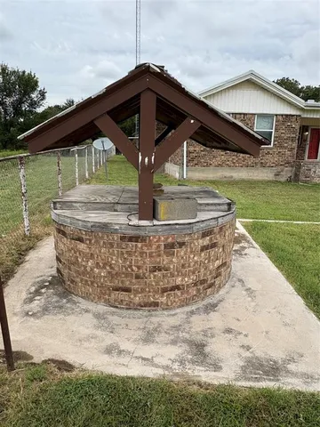 a view of a house with a swimming pool