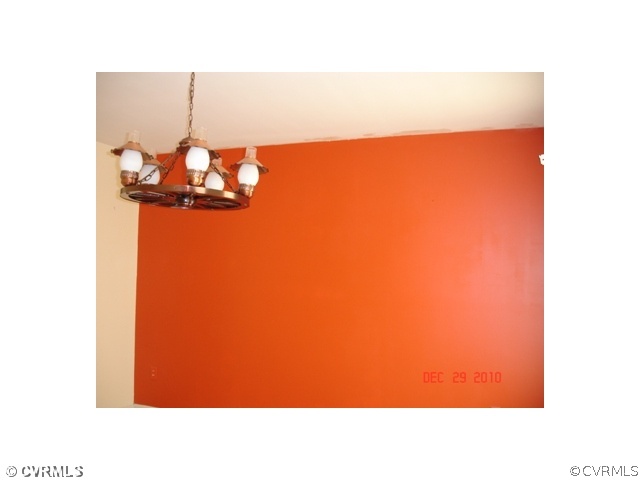 2714 Amherst Ridge Loop Colonial Heights, VA 23834 - Photo 6 of 12 a picture of a room with a large window