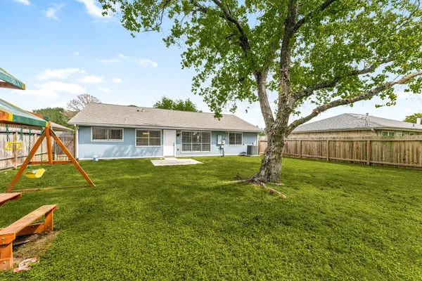 $269,000 | 2781 Glen Haven Drive, League City, TX 77573