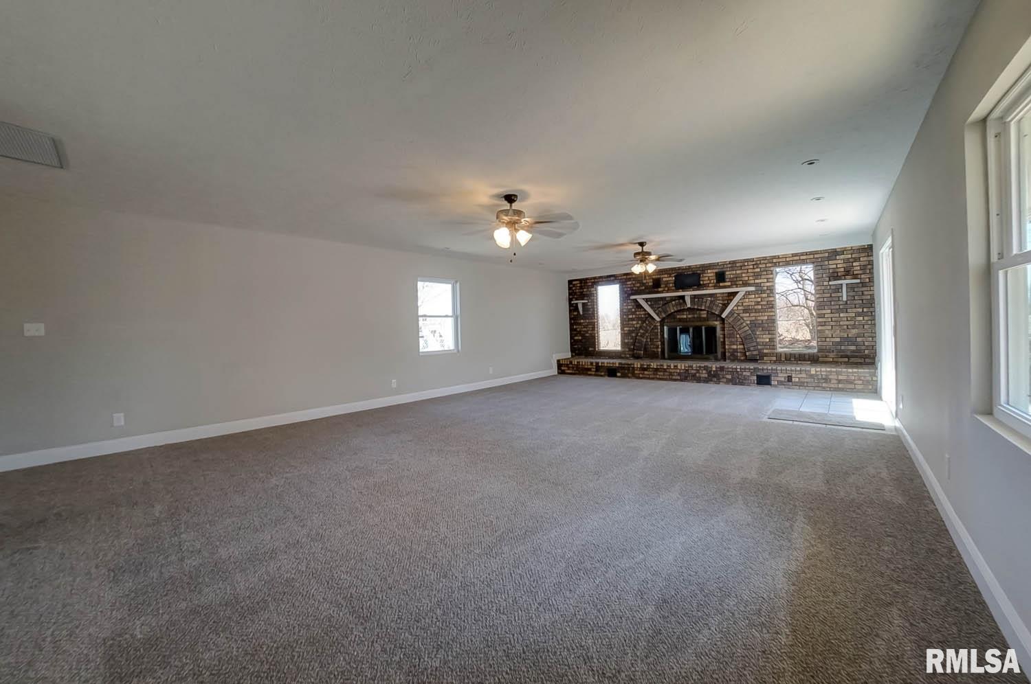 520 Sattley Street Rochester, IL 62563 - Photo 16 of 47