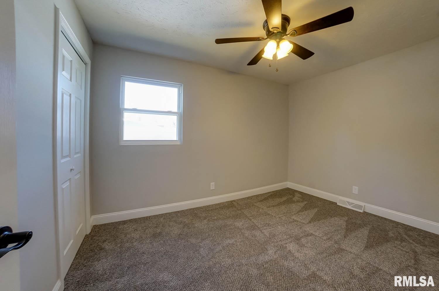 520 Sattley Street Rochester, IL 62563 - Photo 21 of 47