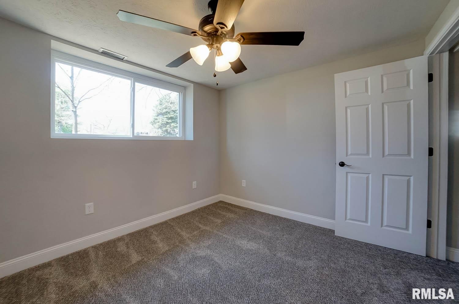 520 Sattley Street Rochester, IL 62563 - Photo 30 of 47