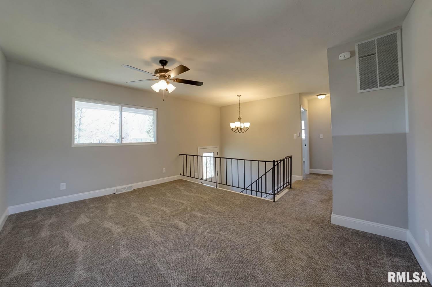 520 Sattley Street Rochester, IL 62563 - Photo 8 of 47
