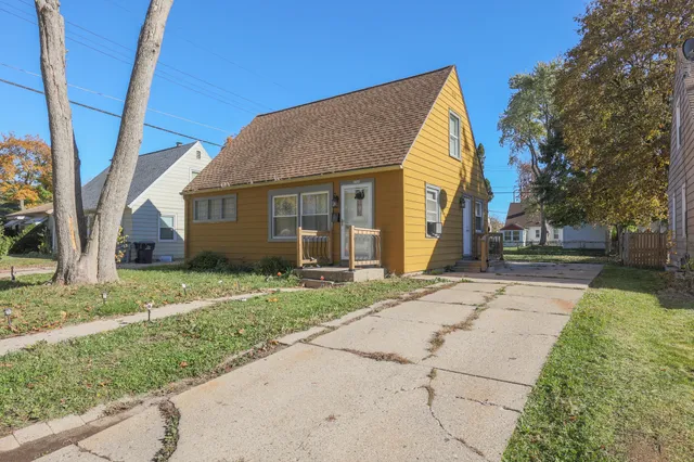 $182,500 | 5728 North 57th Street, Milwaukee, WI 53218