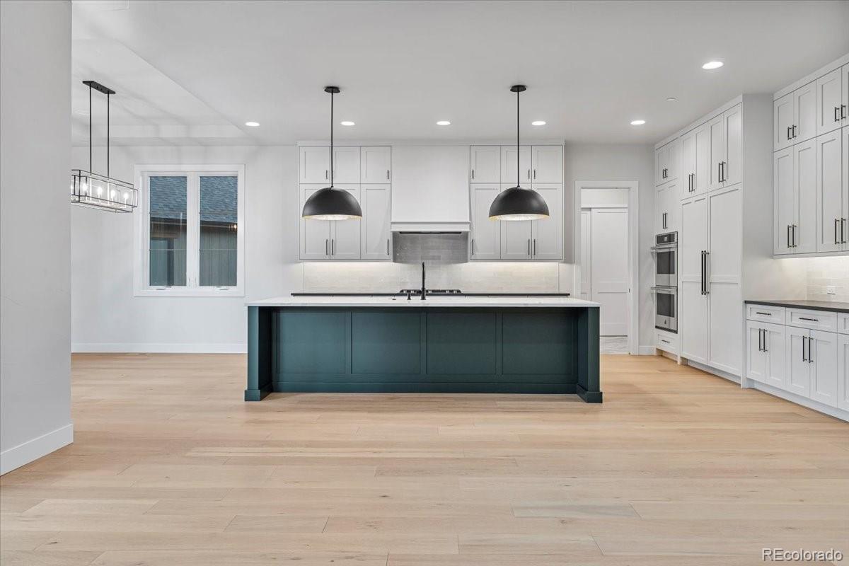 14484 Anvil Way Golden, CO 80403 - Photo 6 of 33