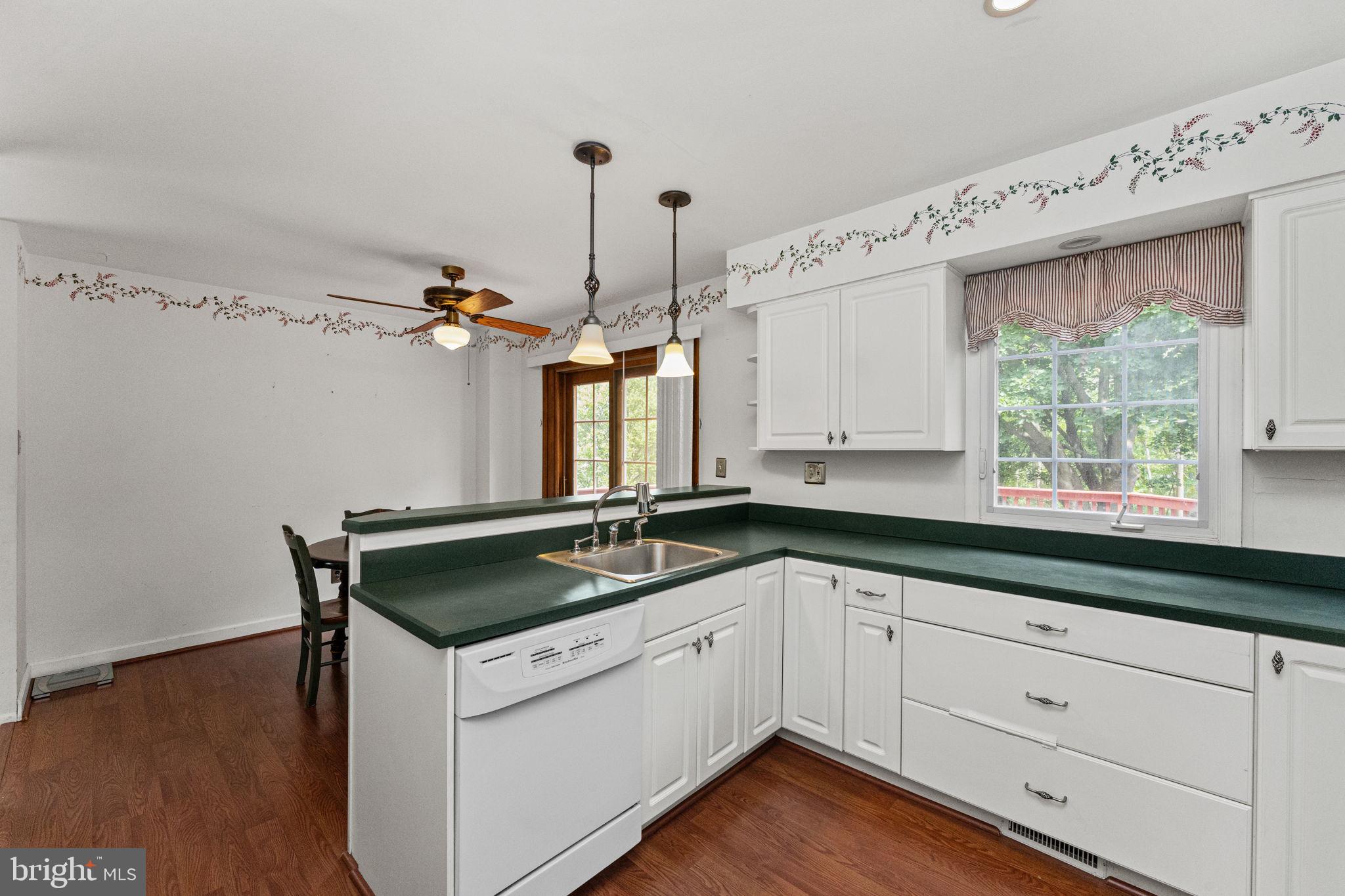 335 Leroy Street Philadelphia, PA 19128 - Photo 12 of 39