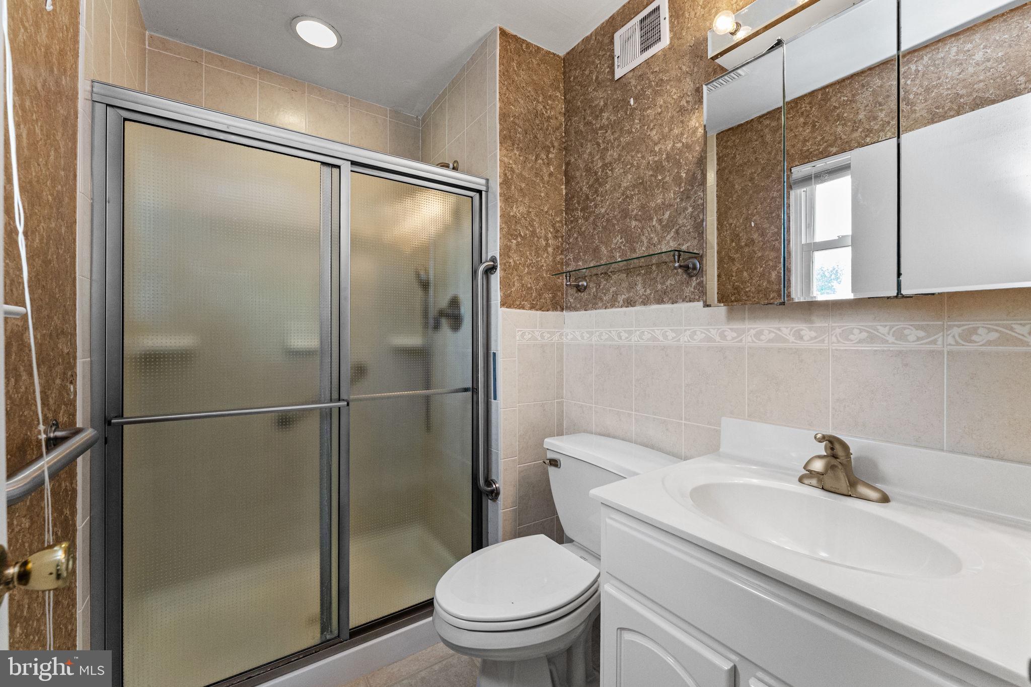 335 Leroy Street Philadelphia, PA 19128 - Photo 18 of 39