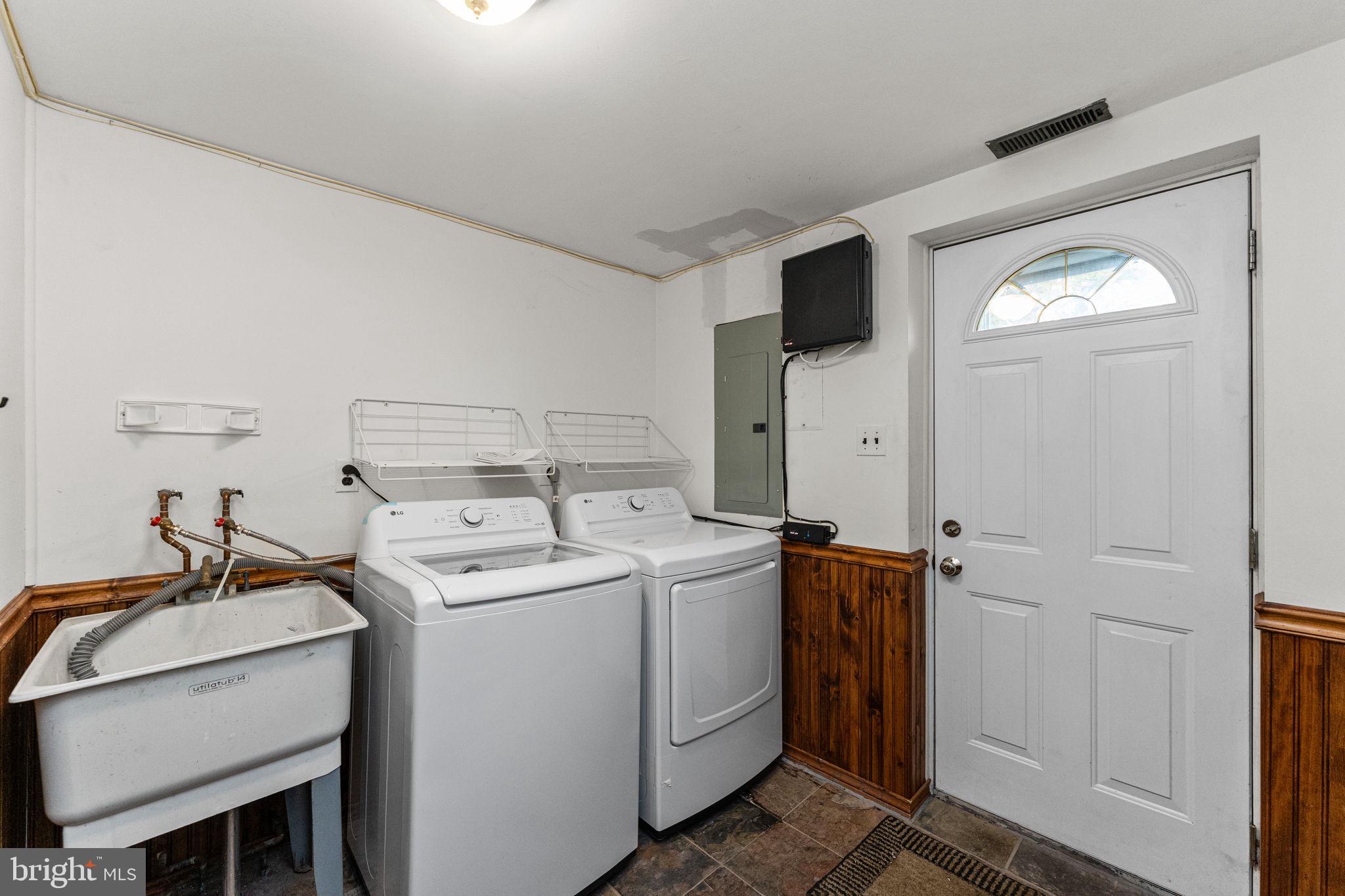335 Leroy Street Philadelphia, PA 19128 - Photo 26 of 39