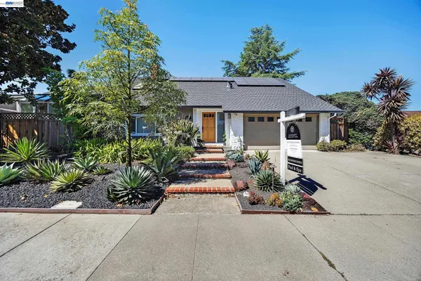 $1,799,000 | 1759 Crescent Drive, Walnut Creek, CA 94598