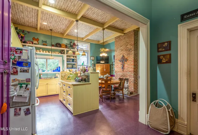 $339,000 | 200 St Charles Avenue, Natchez, MS 39120