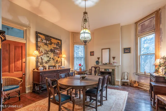 $339,000 | 200 St Charles Avenue, Natchez, MS 39120