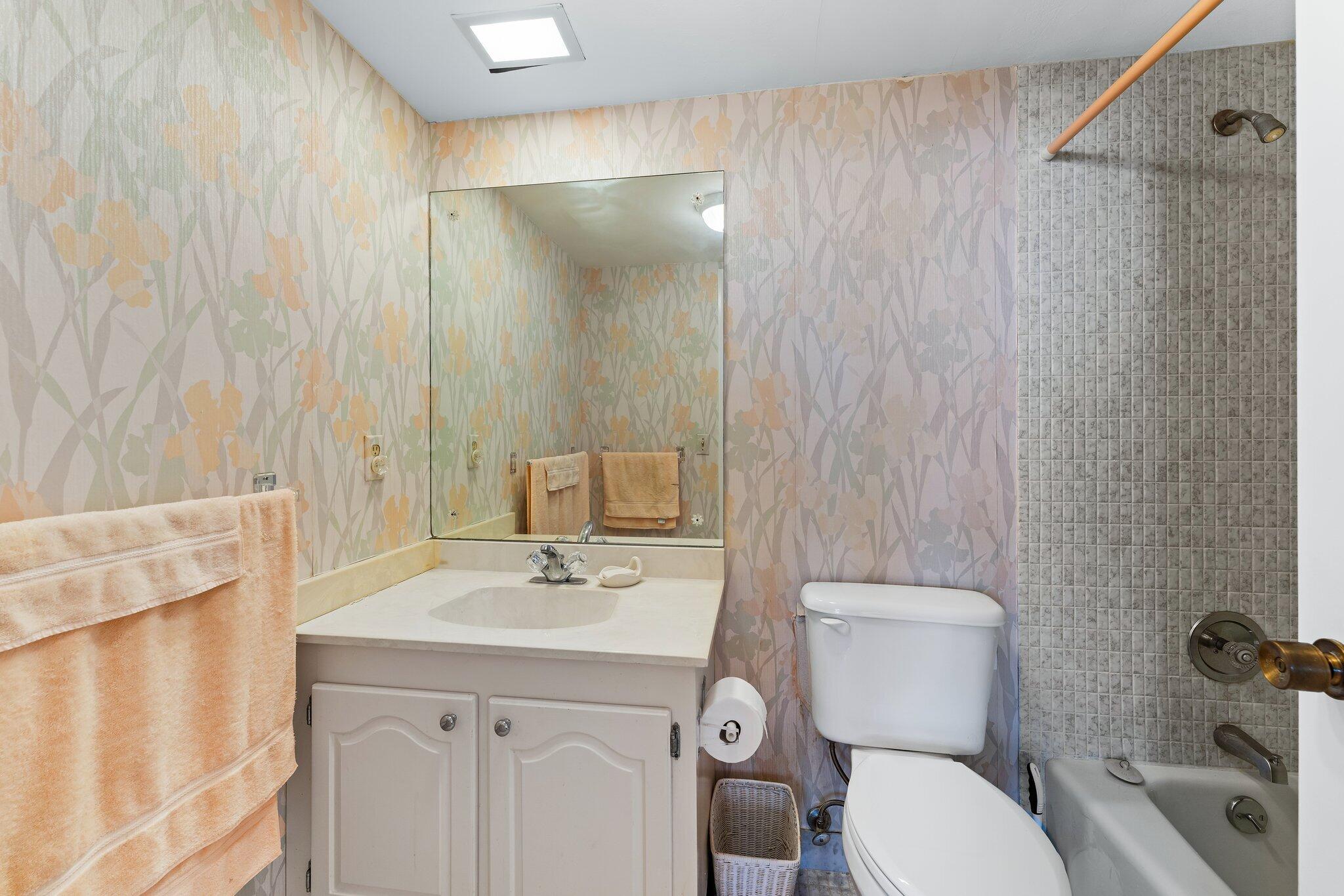 500 Ocean Drive, Unit E3C Juno Beach, FL 33408 - Photo 20 of 39 039-500OceanDr-JunoBeach-FL-SMALL