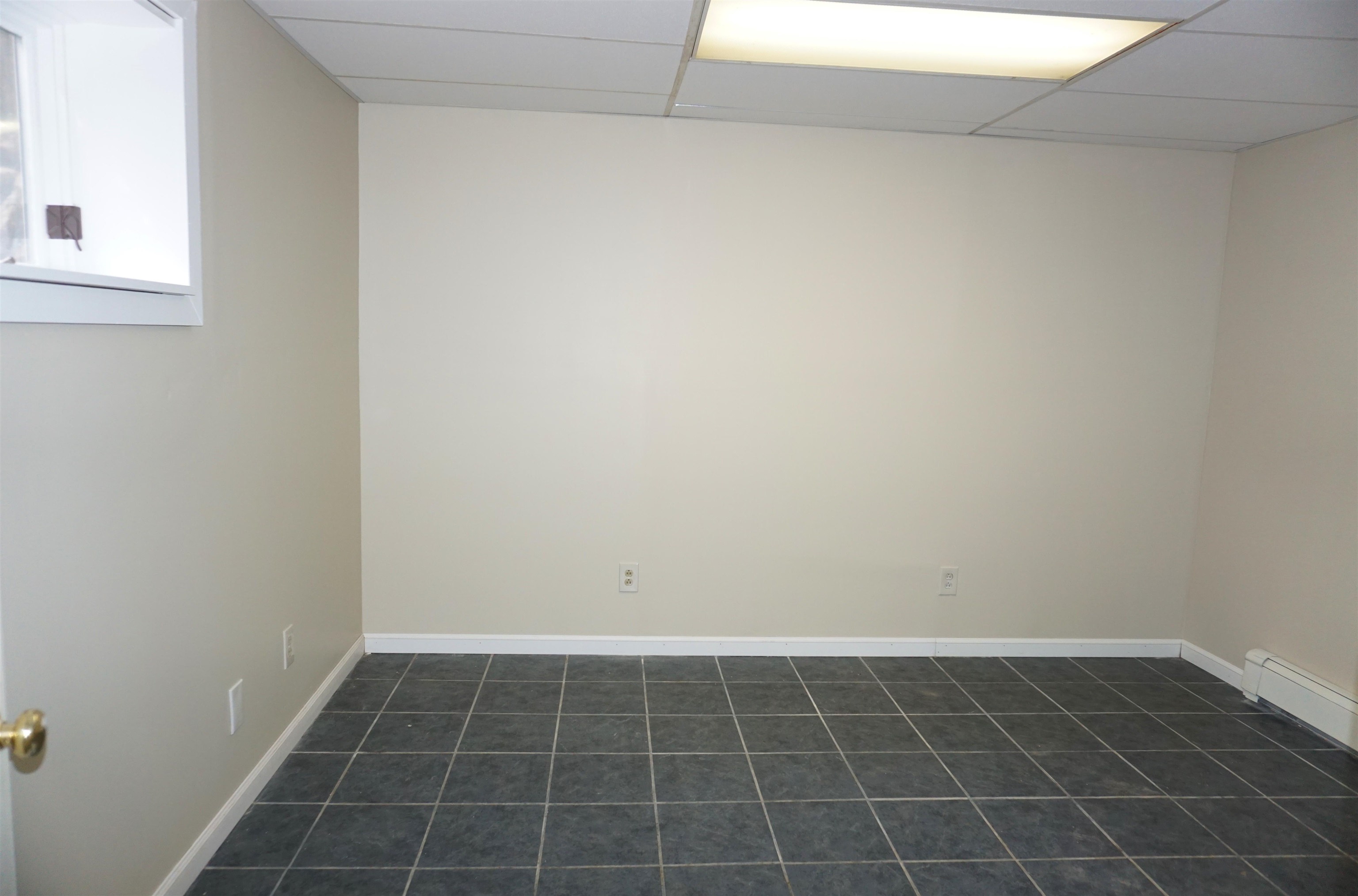 10 Hemlock Drive Weare, NH 03281 - Photo 23 of 34