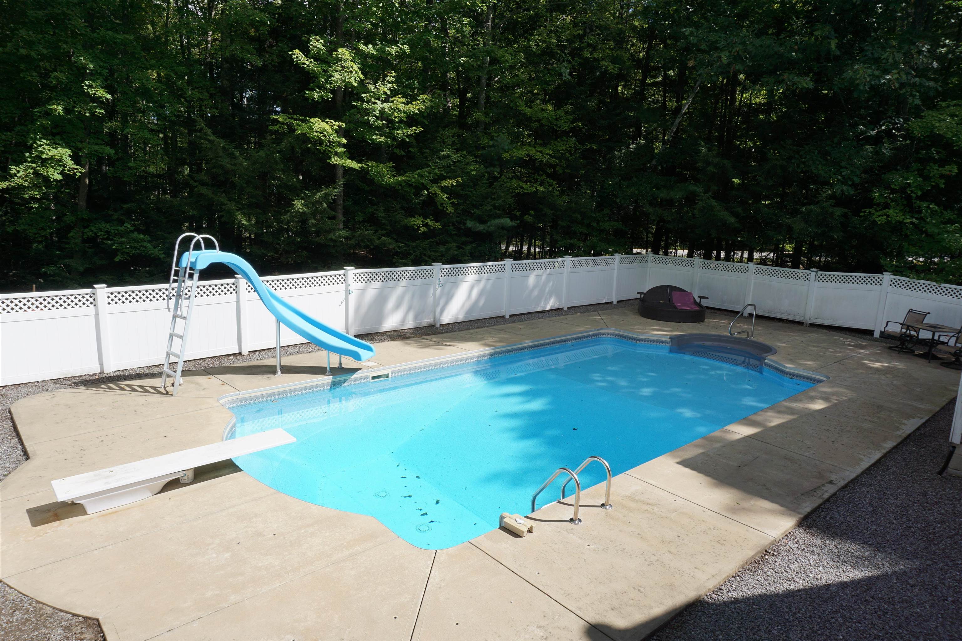 10 Hemlock Drive Weare, NH 03281 - Photo 31 of 34