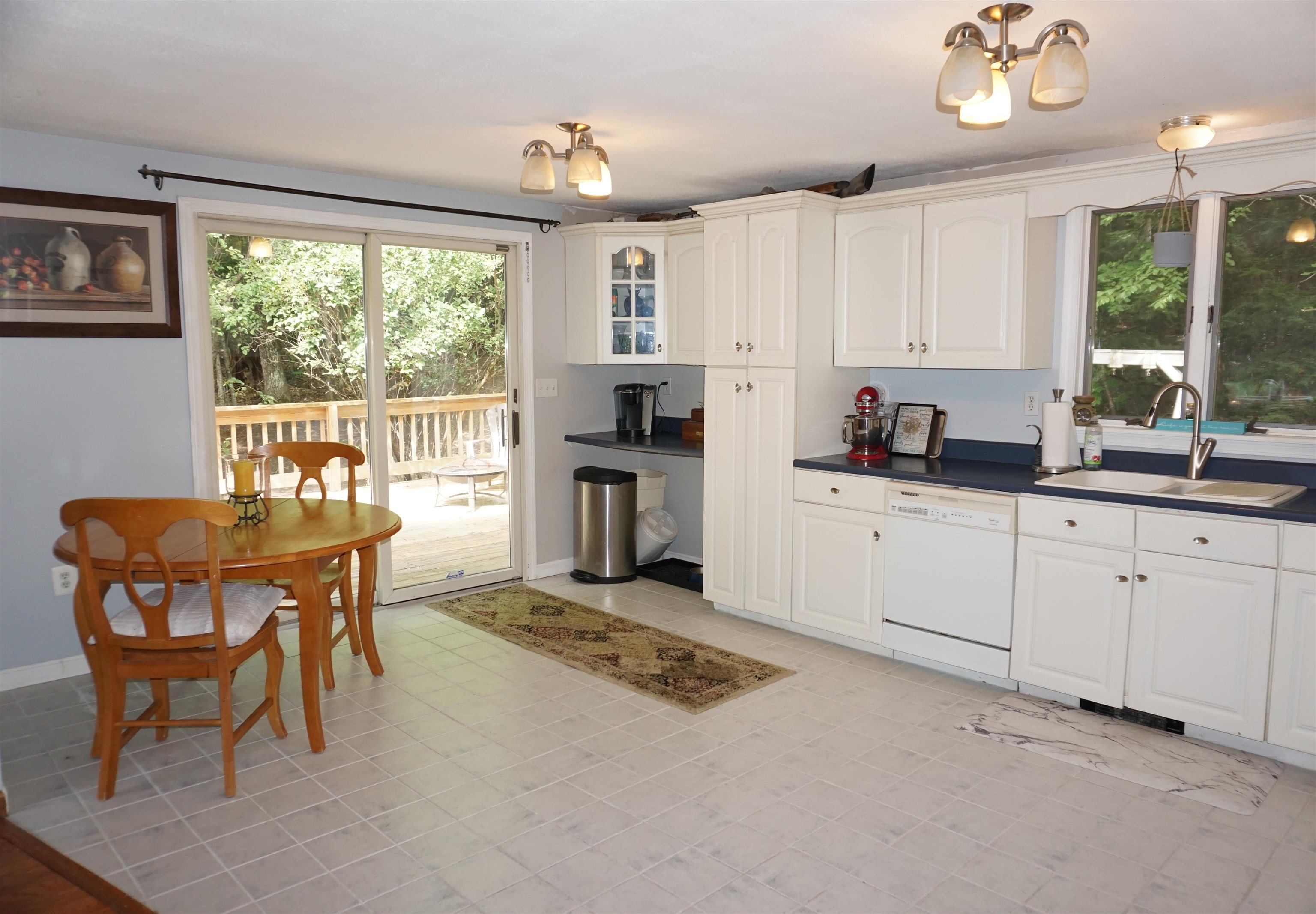 10 Hemlock Drive Weare, NH 03281 - Photo 5 of 34