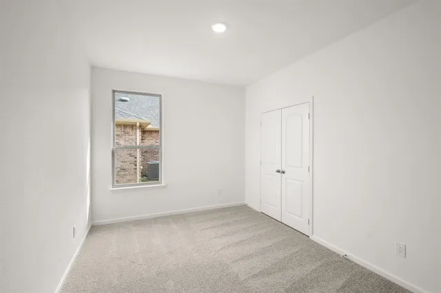 $324,990 | 110 Honey Bee Drive, Cleburne, TX 76031