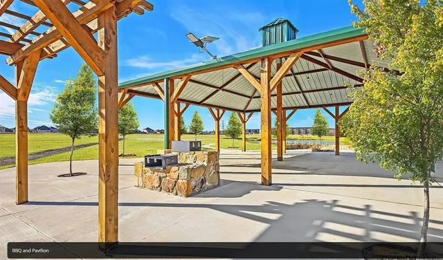 $324,990 | 110 Honey Bee Drive, Cleburne, TX 76031