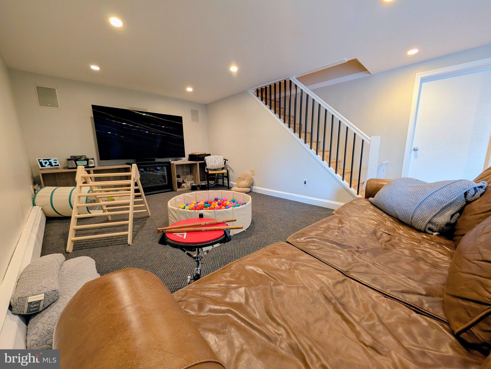 10106 Greenock Road Silver Spring, MD 20901 - Photo 14 of 19