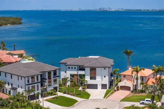 $6,400,000 | 2087 Michigan Avenue Northeast, St. Petersburg, FL 33703