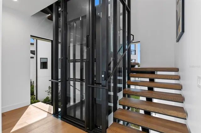 $6,400,000 | 2087 Michigan Avenue Northeast, St. Petersburg, FL 33703