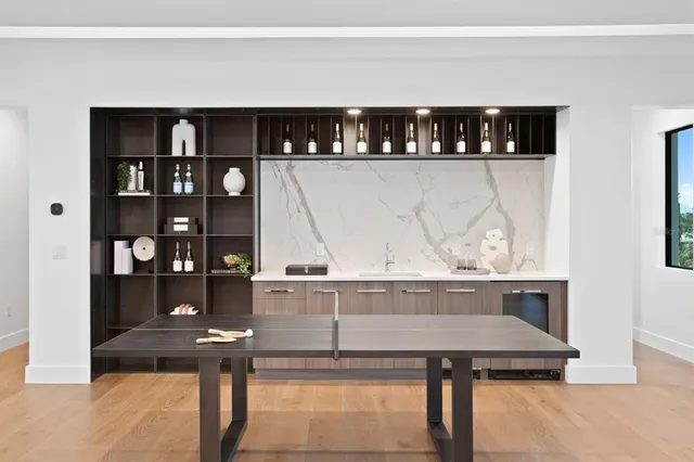 $6,400,000 | 2087 Michigan Avenue Northeast, St. Petersburg, FL 33703