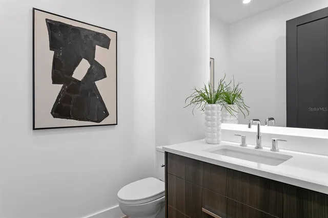 $6,400,000 | 2087 Michigan Avenue Northeast, St. Petersburg, FL 33703