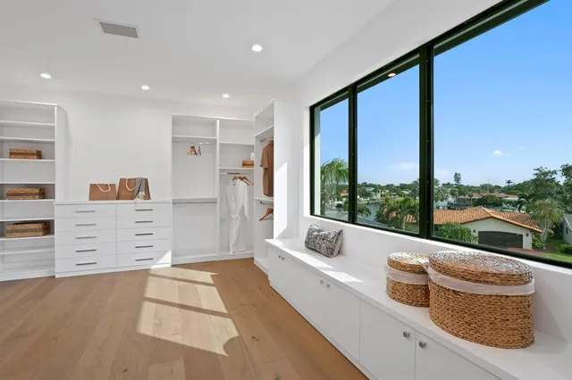 $6,400,000 | 2087 Michigan Avenue Northeast, St. Petersburg, FL 33703