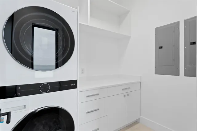 $6,400,000 | 2087 Michigan Avenue Northeast, St. Petersburg, FL 33703