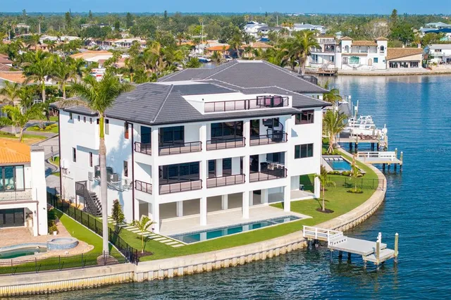 $6,400,000 | 2087 Michigan Avenue Northeast, St. Petersburg, FL 33703