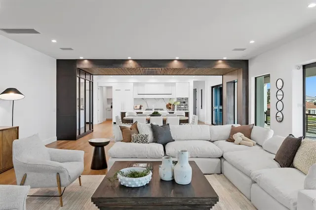 $6,400,000 | 2087 Michigan Avenue Northeast, St. Petersburg, FL 33703