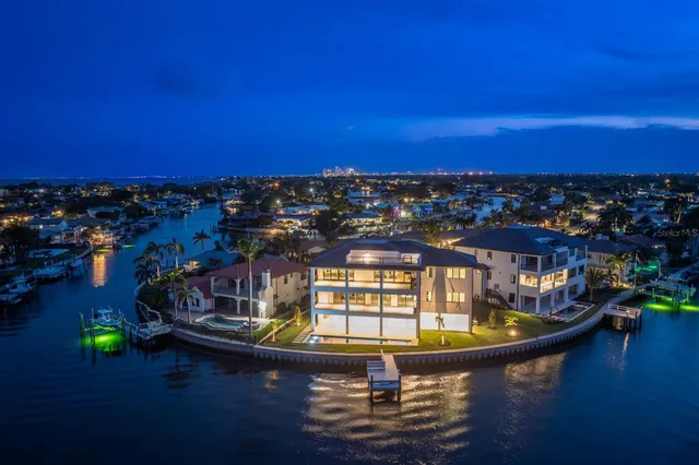 $6,400,000 | 2087 Michigan Avenue Northeast, St. Petersburg, FL 33703